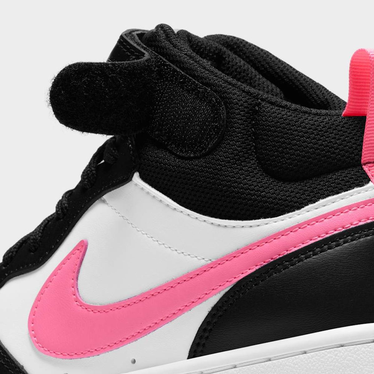 Zapatillas Court Borough Mid 2 Nike Rosa