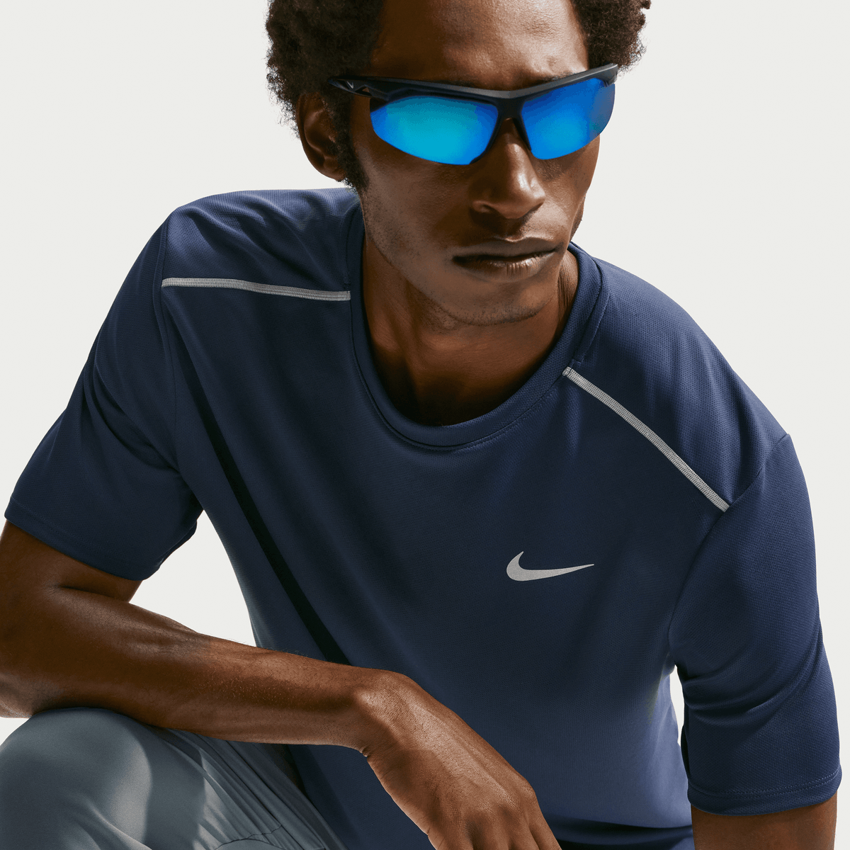 Polera Miler Nike Azul