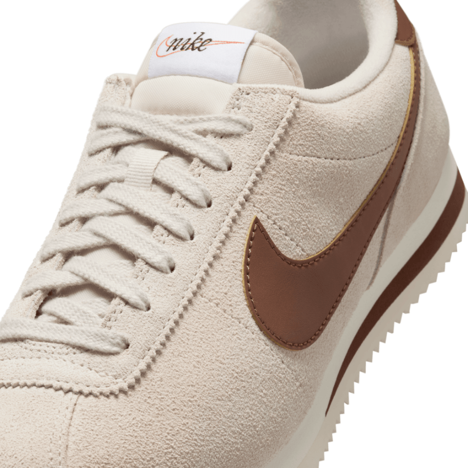 Zapatilla Cortez Nike Crema