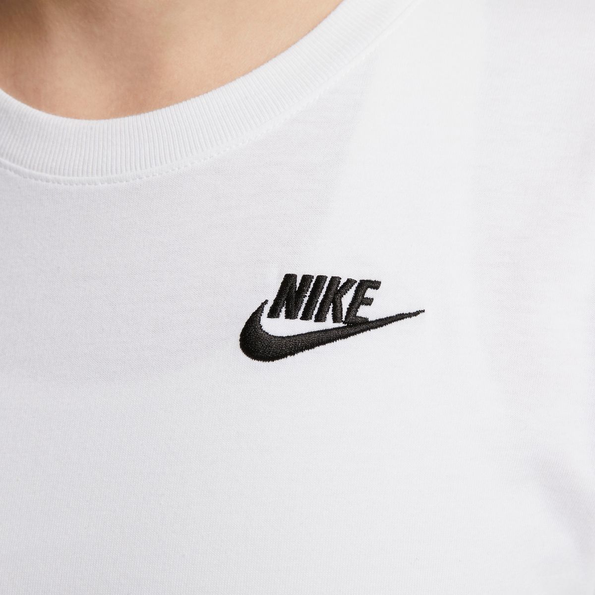 Polera Sportswear Club Nike Blanco