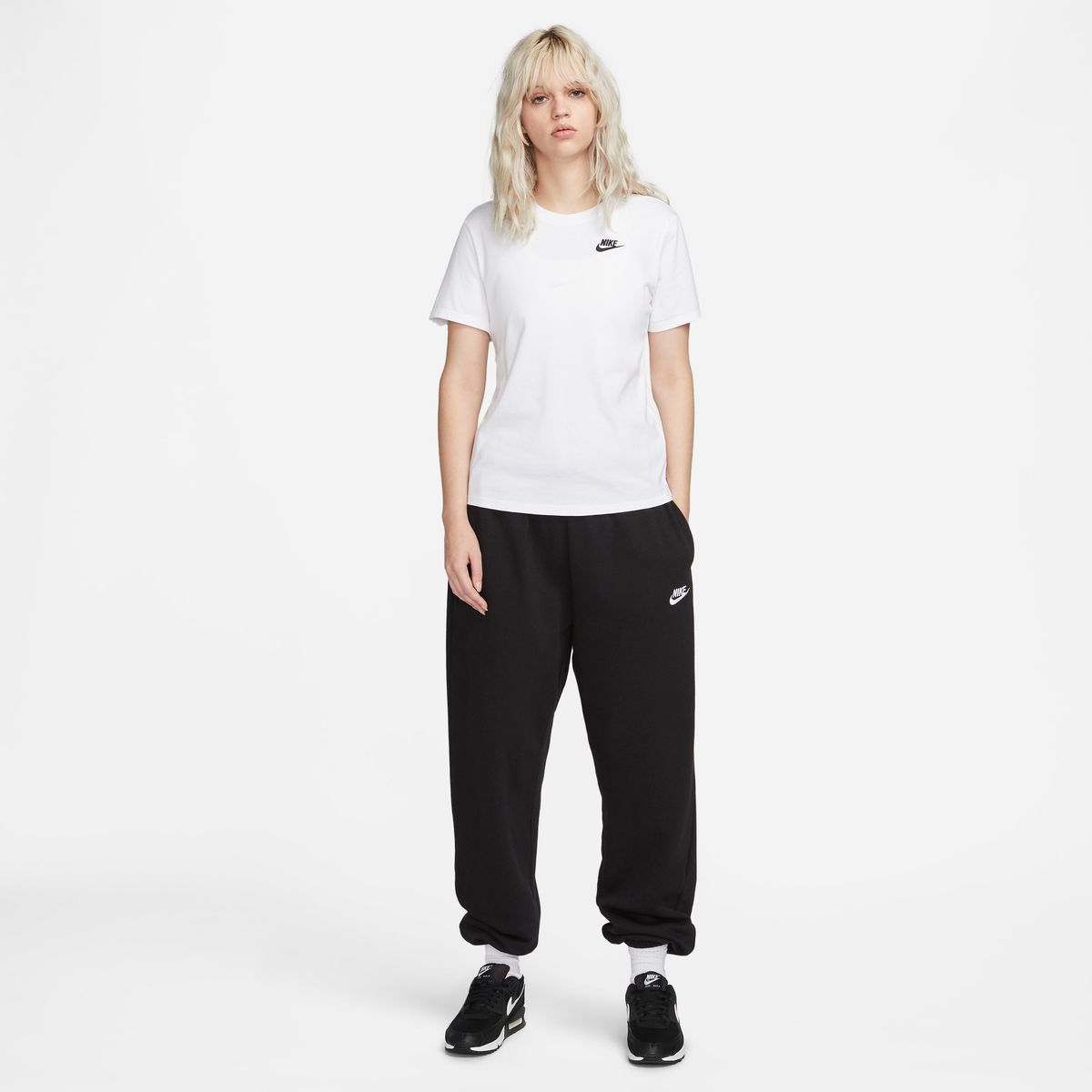 Polera Sportswear Club Nike Blanco