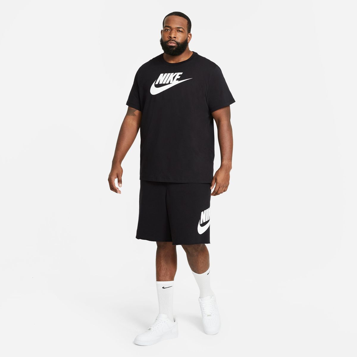 Polera Nike Sportswear  Negro