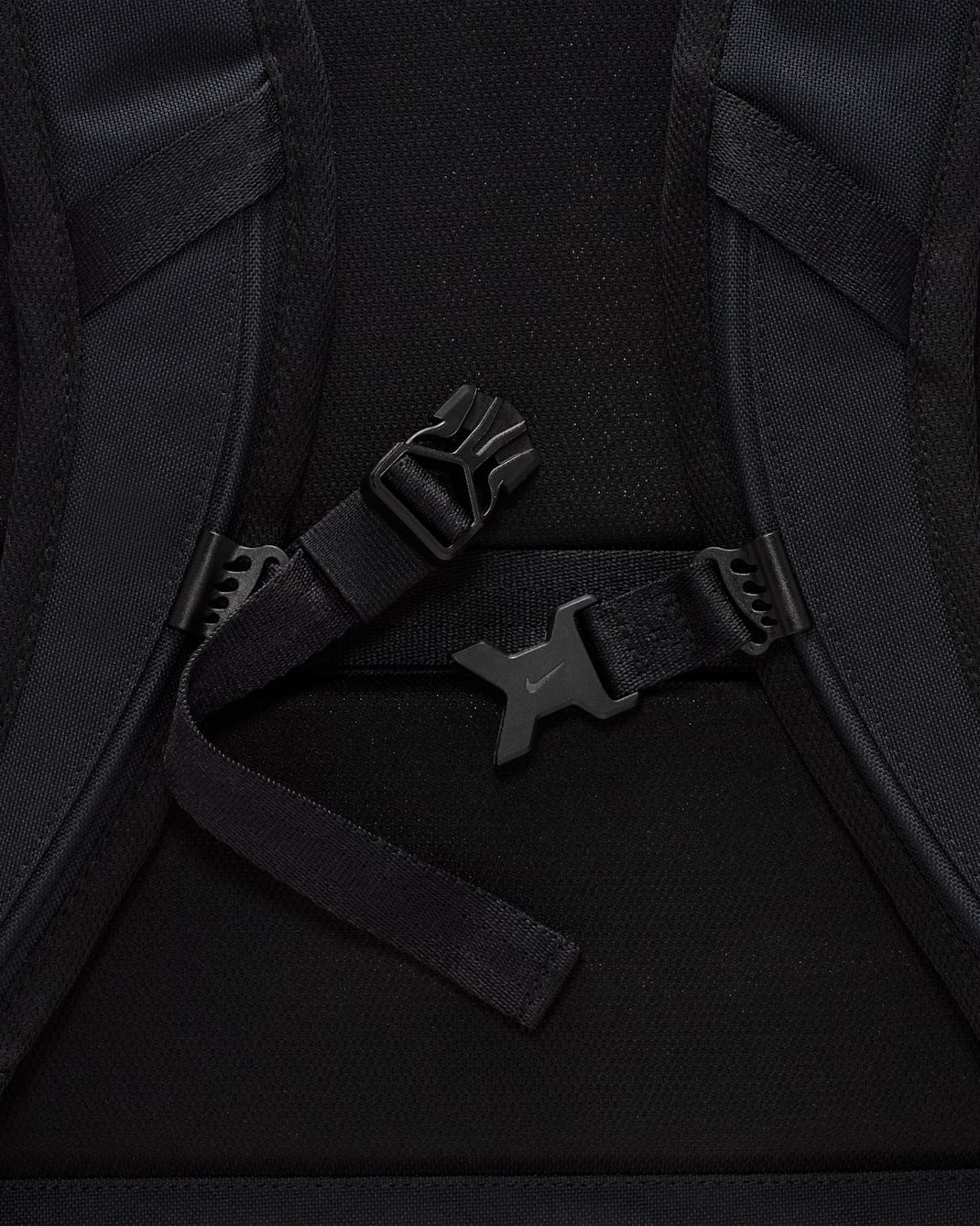 Mochila Utility Speed Nike Negro
