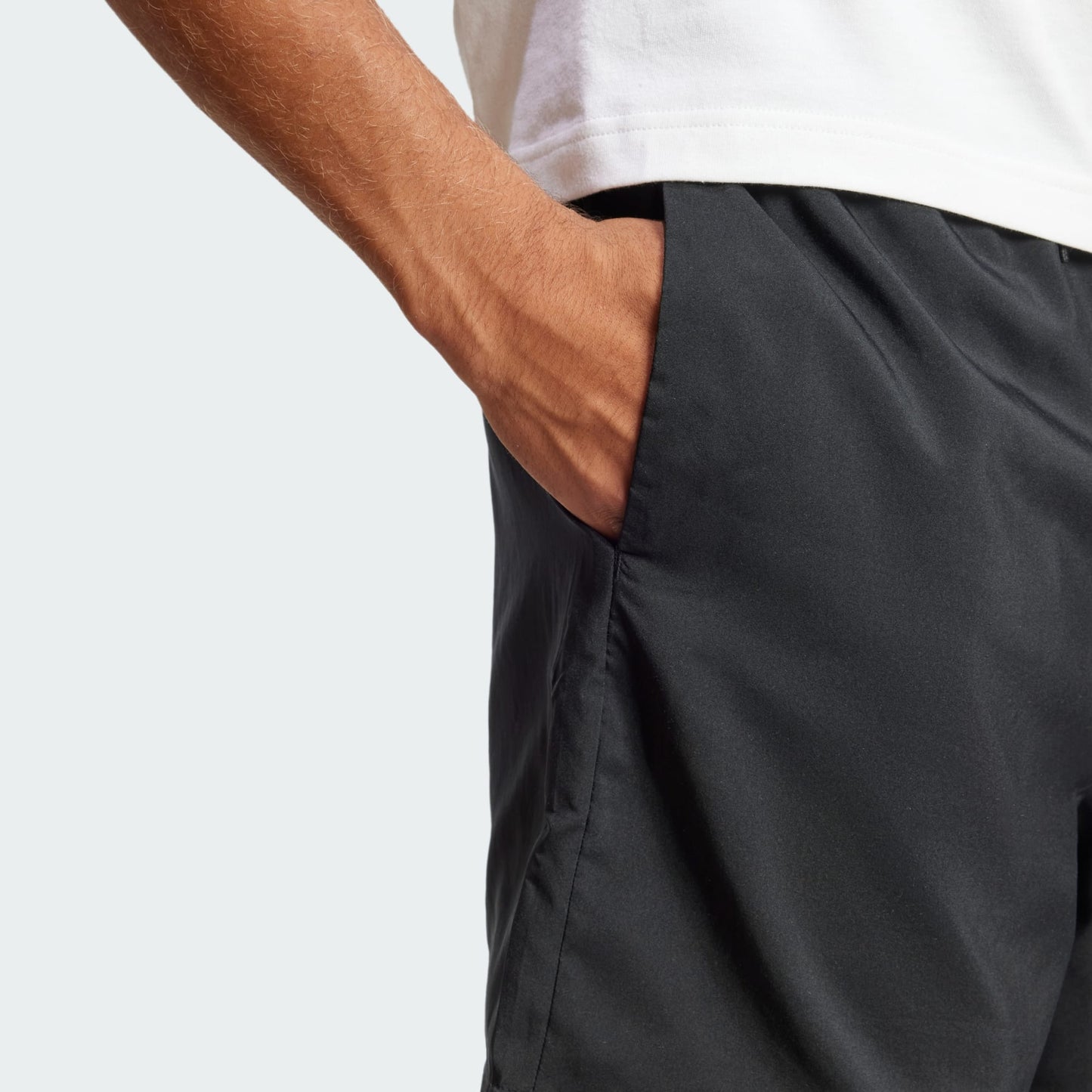 Short Chelsea Essentials Adidas Negro